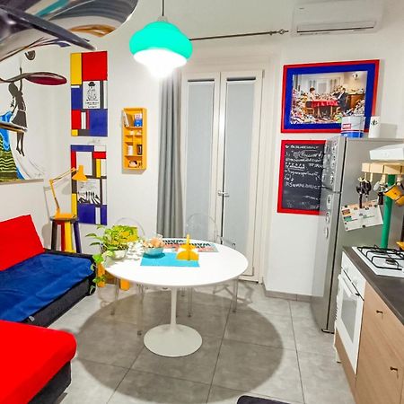 Mr Square Apartment Катания Экстерьер фото