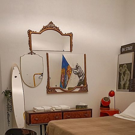 Mr Square Apartment Катания Экстерьер фото