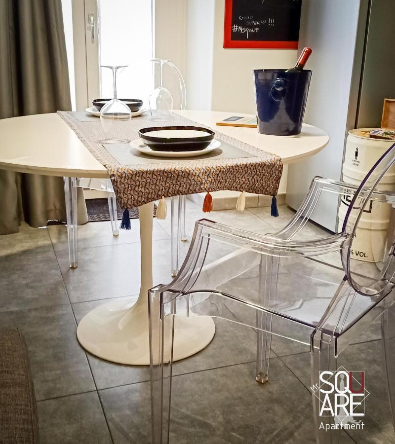 Mr Square Apartment Катания Экстерьер фото